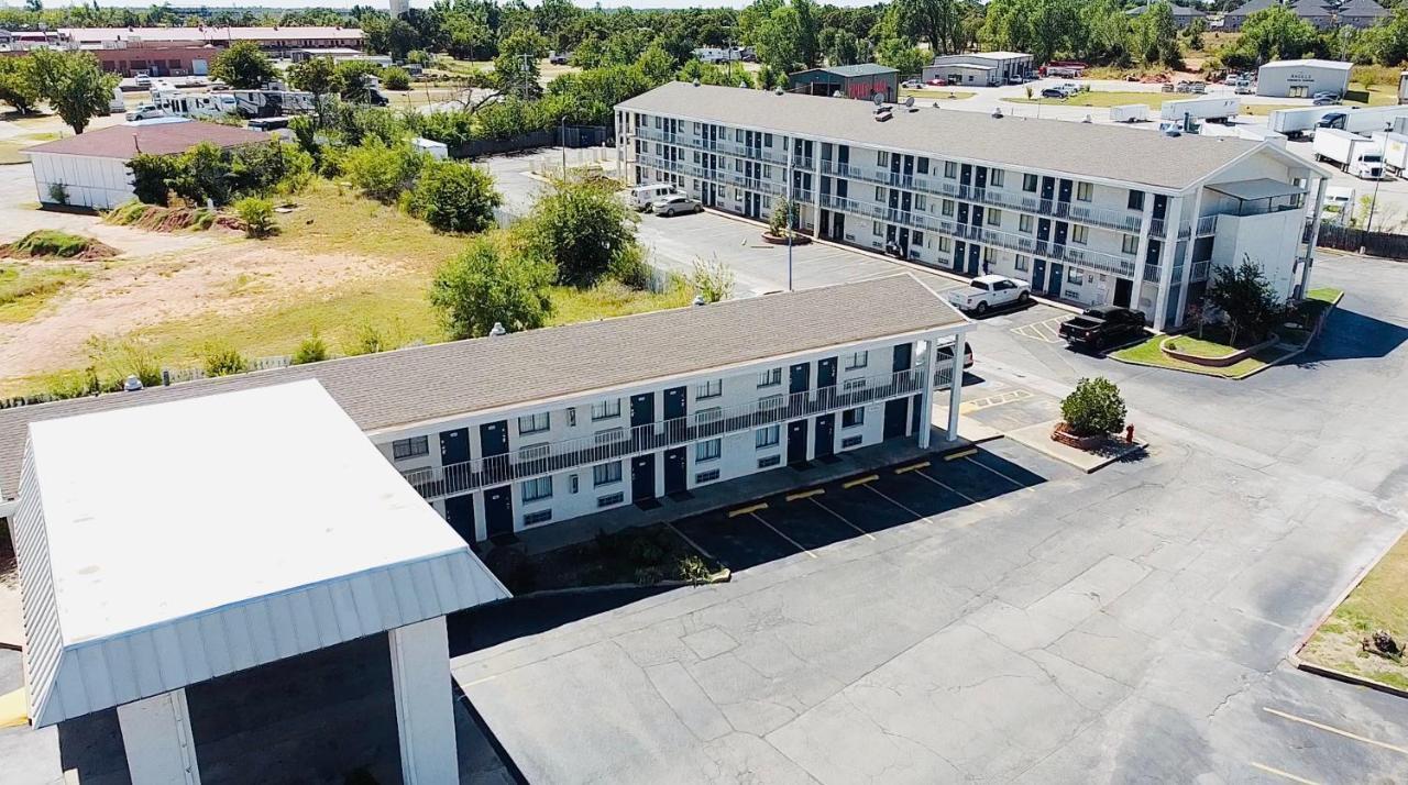 Economy Hotel Plus Oklahoma City Exterior foto